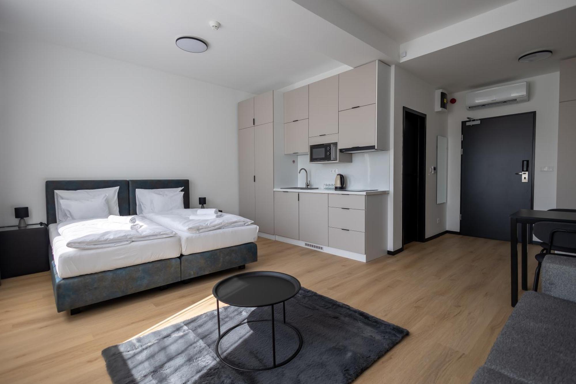 Central Residence Apartmanok Miskolc Buitenkant foto